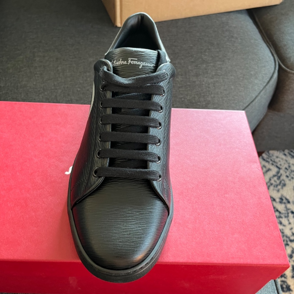 New Salvatore Ferragamo Low Top Sneakers - Picture 4 of 6